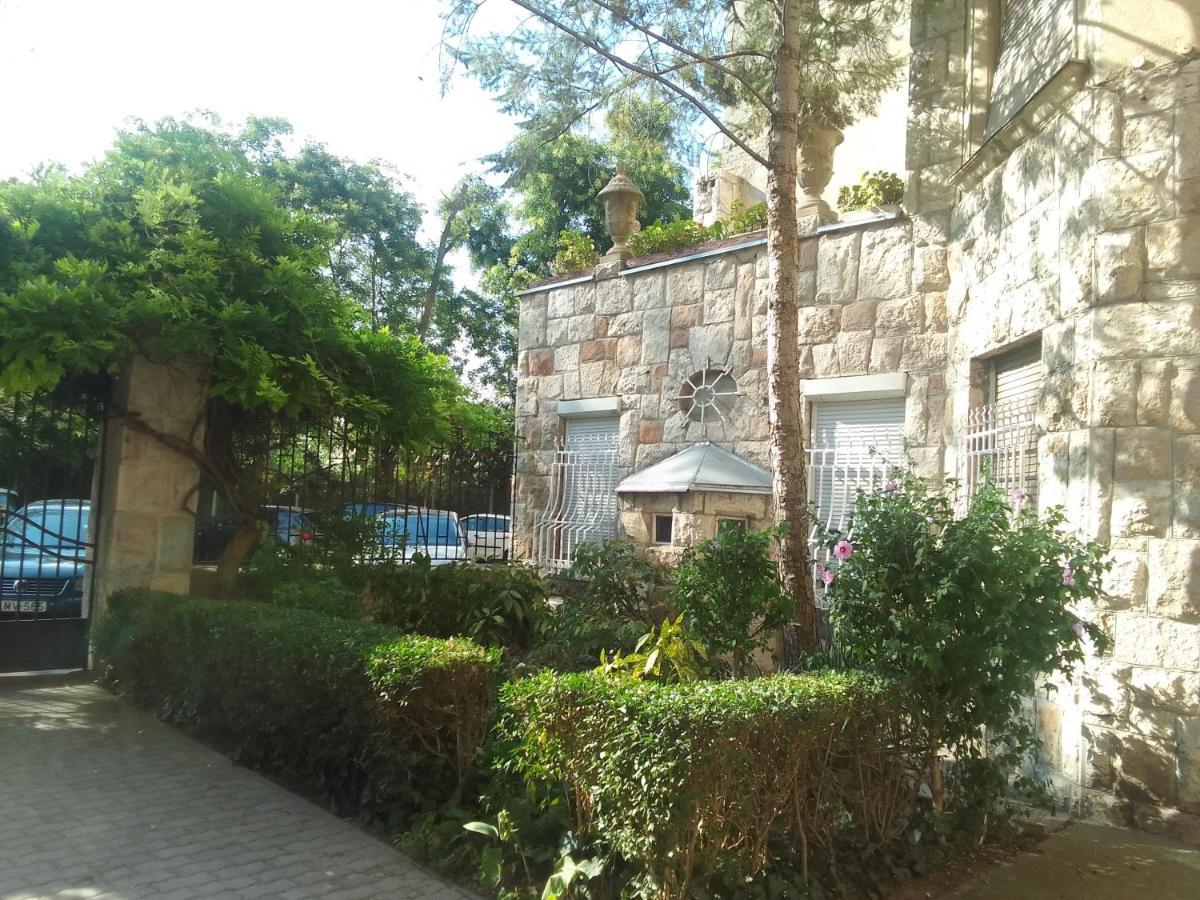 Parkside Large Modern Garden View Апартаменти Будапешт